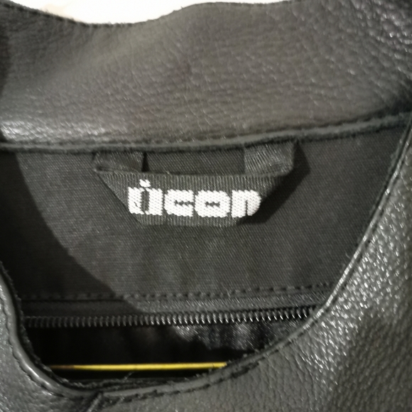 Motorcycle jacket Icon 1000 - Picture 3 of 5